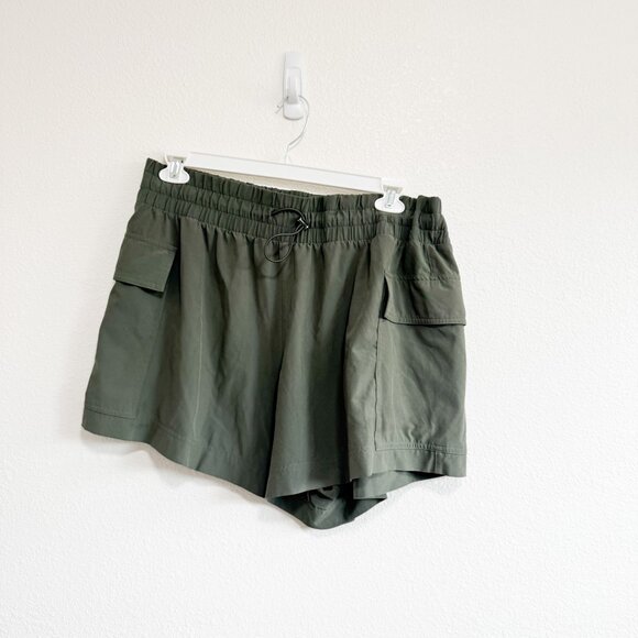 Abercrombie and Fitch Traveler Shorts with Cargo Pockets in Army Green XL - Picture 8 of 12